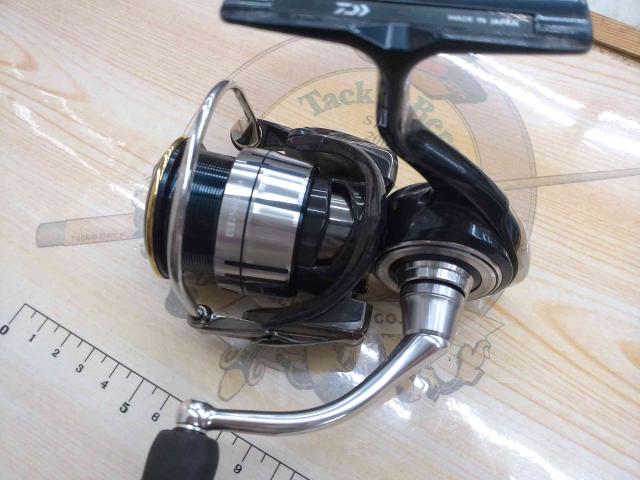 19セルテート　LT2500S Amazon | ダイワ(DAIWA) スピニングリール 19 セルテート