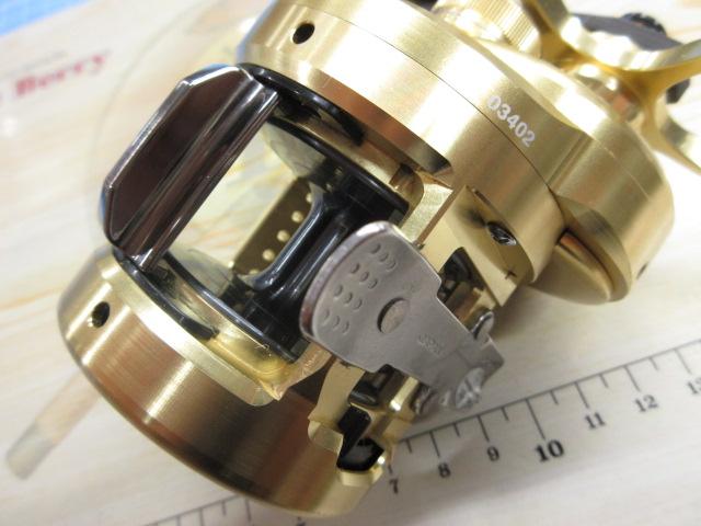 15オシアコンクエスト300HG Amazon | シマノ(SHIMANO) ベイトリール 両軸 15 オシアコン