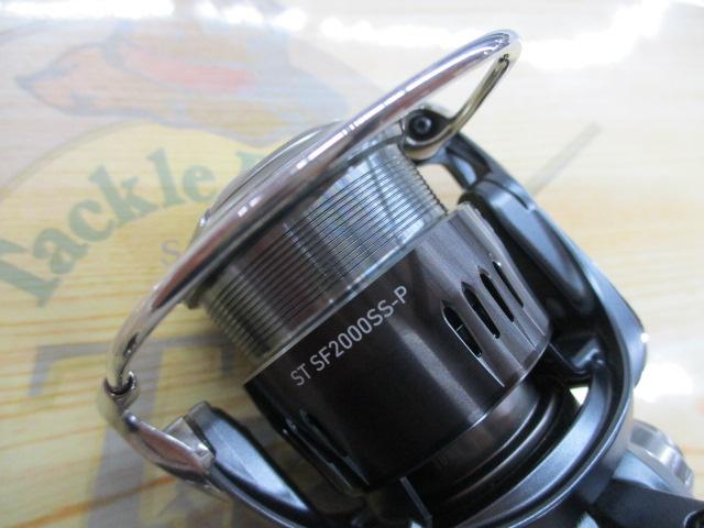 【極美品】２３ＡＩＲＩＴＹ ＳＴ ＳＦ２０００ＳＳ－Ｐ【衝撃特価】 DAIWA（釣り） ダイワ 23AIRITY ST SF2000SS