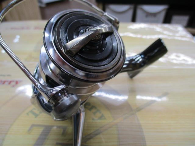 22イグジストLT2500S-XH実釣未使用※保管時の小キズあり 22イグジストLT2500S-XH実釣未使用※保管時の小キズあり 値下げ