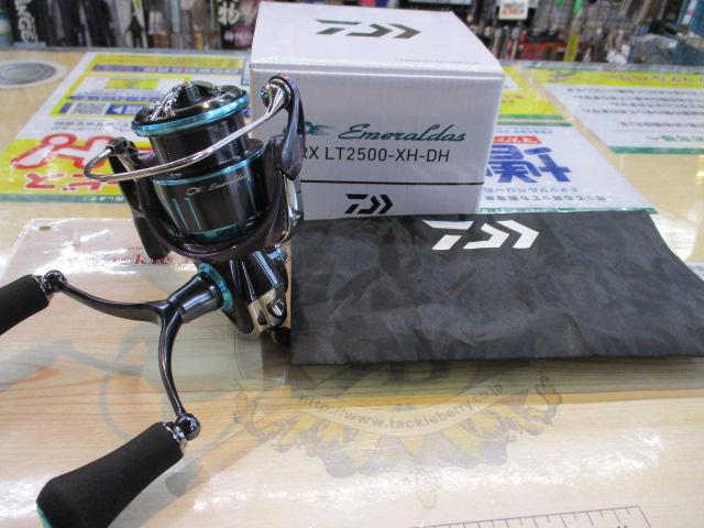 送料込み　中古　23 エメラルダスRX　LT2500 DAIWA（釣り） 【目玉商品】ダイワ 23 エメラルダス RX LT2500