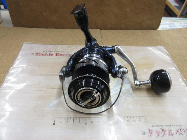 21ツインパワーSW 8000HG 中古美品 中古品】 シマノ 21 ツインパワー SW 8000HG: 中古