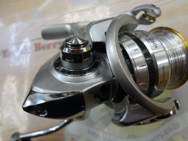 新品未使用(キズ有)　ダイワ　11 カルディア　2506H 新品未使用(キズ有) ダイワ 11 カルディア 2506H - メルカリ