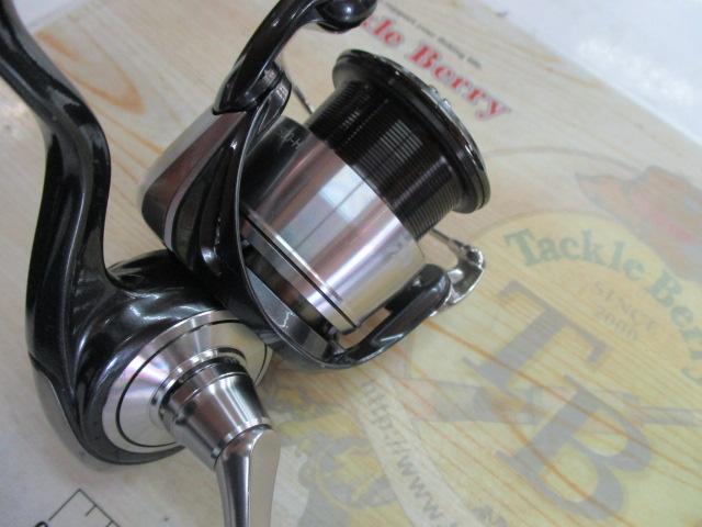 送料込み❗️24 CERTATE LT2500-H セルテート カスタム 未使用 DAIWA（釣り） ダイワ 24 セルテート LT2500-H (2024年モデル