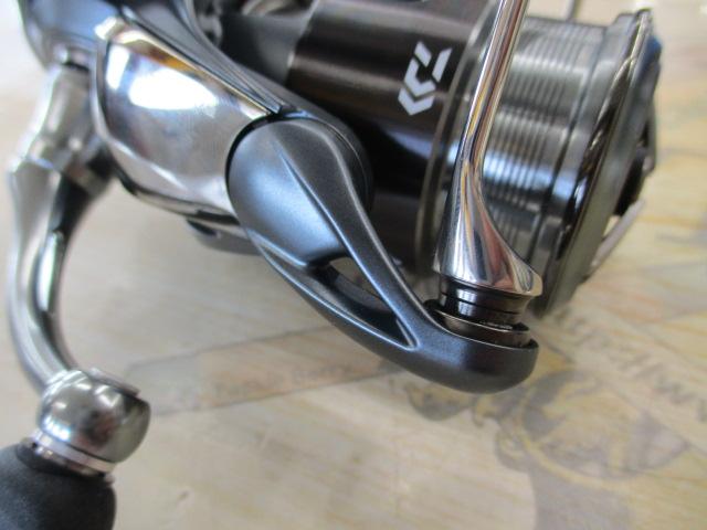 ダイワ　エアリティSF1000S-P ほぼ未使用✨ ダイワ エアリティ ST SF1000S-P (リール) 価格比較 - 価格.com