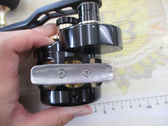 レイジ R25H ブラック/ゴールド