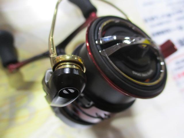SHIMANO　19 Sephia SS C3000SDH 新品　未使用 シマノ シマノ `19 セフィアSS C3000SDH ダブルハンドル