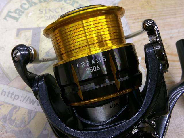 美中古　DAIWA 15フリームス 2506 スピニングリール 高耐久 美中古 DAIWA 15フリームス 2506 スピニングリール 高耐久 美