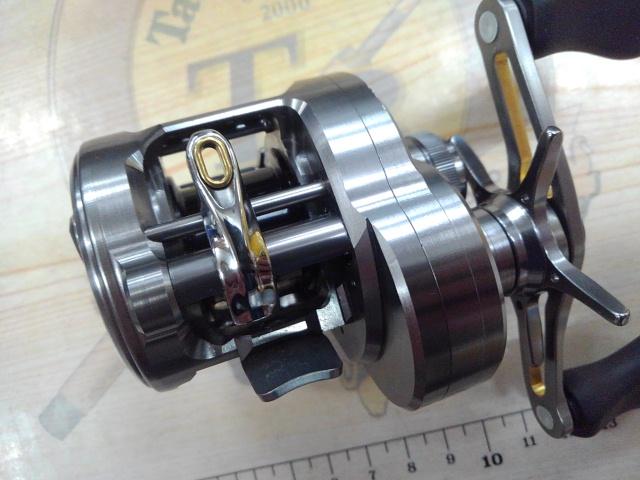 23カルカッタコンクエストBFS XGL 美品 #42 シマノ カルカッタ コンクエスト BFS XG 右 (リール) 価格比較 - 価格.com