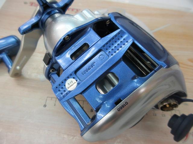 シマノ　04電動丸3000h SHIMANO シマノ 04電動丸 3000H 電動リール A-RB 01860｜中古