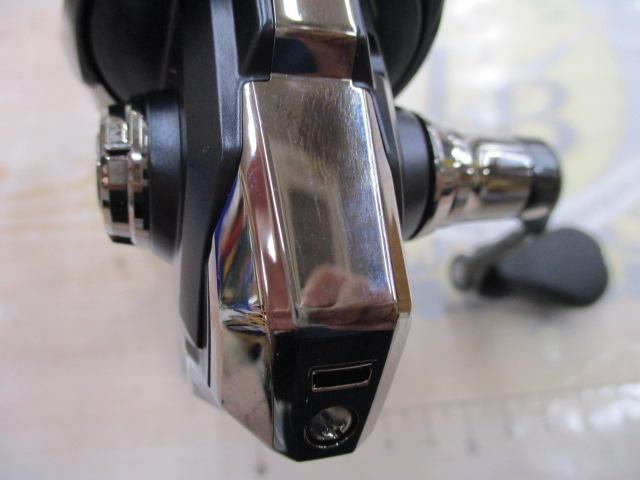 未使用 SHIMANO MIRAVEL C2000SHG シマノ 22 ミラベル C2000SHG (2022年モデル) スピニングリール