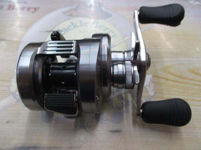 Amazon.com : SHIMANO 20 Calcutta Conquest DC 100HG Right