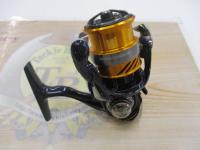 新品・未使用　20レブロスLT2000S-XH ダイワ レブロス LT2000S-XH (リール) 価格比較 - 価格.com