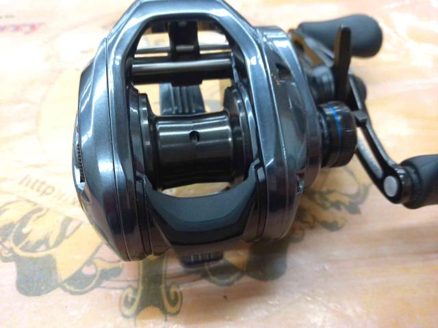 リール 24SLX 70HG シマノ シマノ 24SLX 70HG / ベイト リール 右巻 : 釣具のFTO