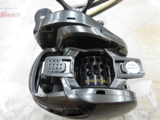 シマノ　アルデバラン BFS LH シマノ (取寄せ 9月末頃メーカー生産予定) シマノ 22
