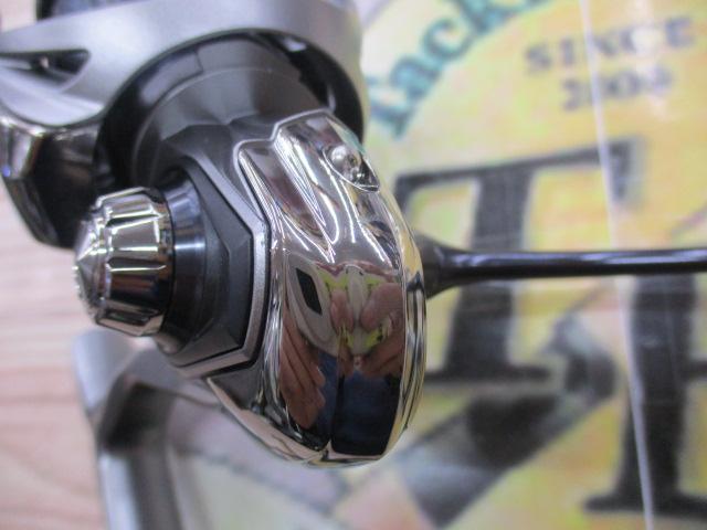 期間限定値下げ中　美品　25カルディア FC LT 2500S ダイワ スピニングリール 25カルディア FC LT2500S-H【即日発送