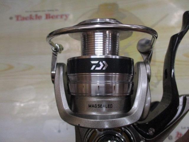 Amazon | ダイワ(Daiwa) スピニングリール 16 トライソ 3000H
