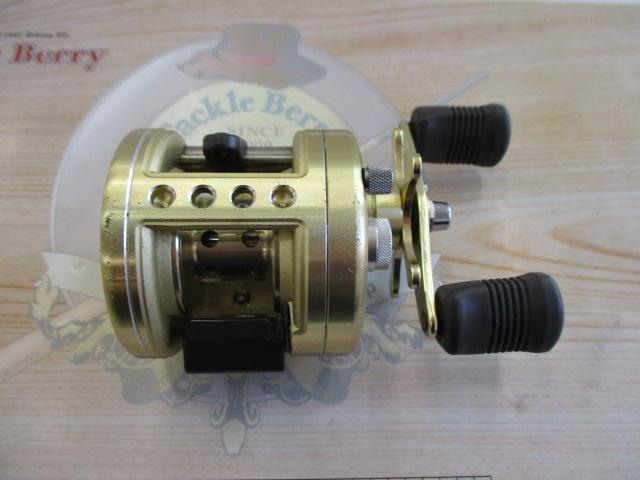 Shimano 95 CALCUTTA 200XT Right Handle Baitcasting Reel w