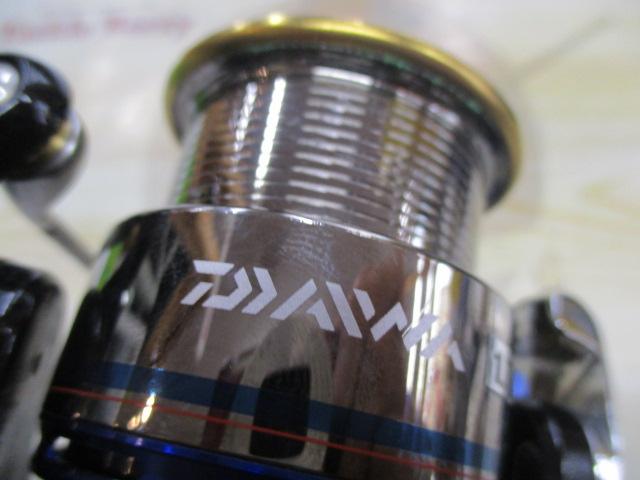 ダイワ(DAIWA) バトルゲーム2000LBQD (スピニングリール レバー