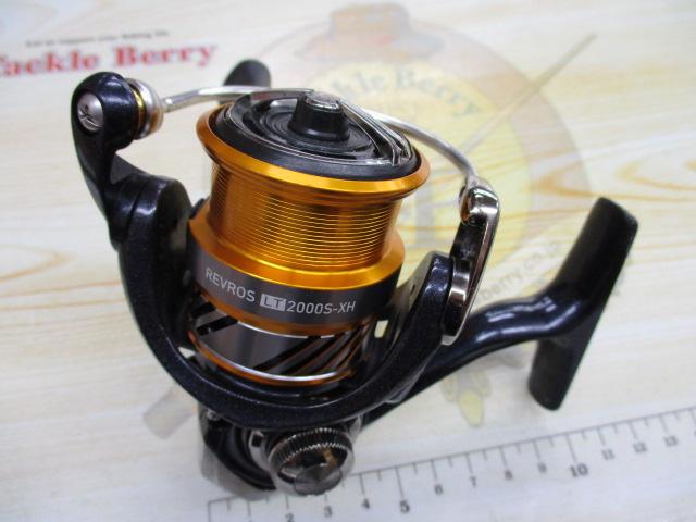 ダイワ スピニングリール 24レブロス LT2000S-XH: 釣具の