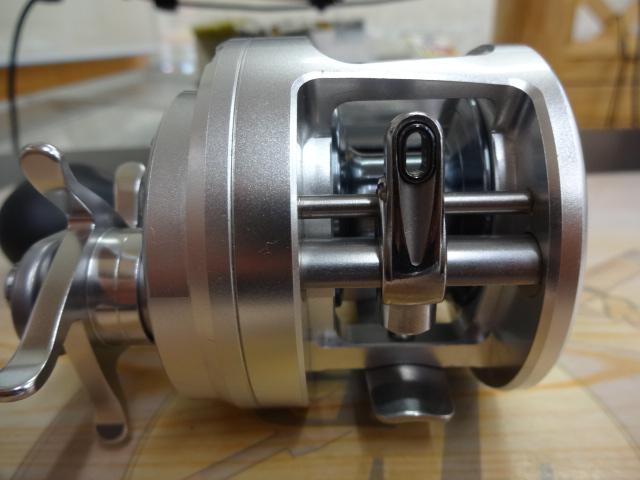 シマノ オシア カルカッタ 300HG (リール) 価格比較 - 価格.com