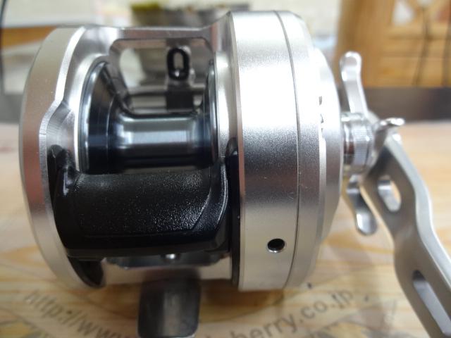 シマノ オシア カルカッタ 300HG (リール) 価格比較 - 価格.com