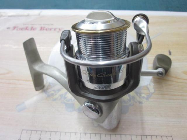 Daiwa SilverCreek X 2004C /fishing /Reel /some scratches and