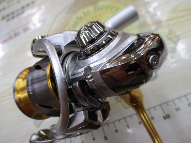 ダイワ 21 フリームス FC LT2000S 未使用　スピニングリール ダイワ フリームス FC LT2000S (リール) 価格比較 - 価格.com