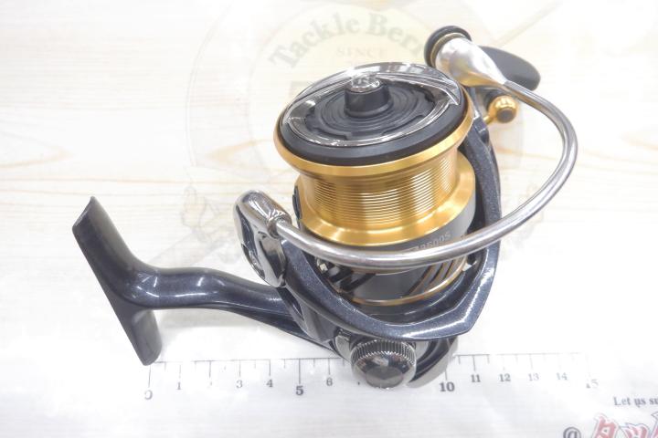 ダイワ レブロス LT2500S (リール) 価格比較 - 価格.com