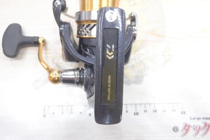 ダイワ レブロス LT2500S (リール) 価格比較 - 価格.com