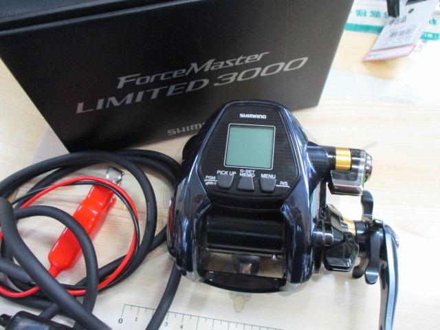 SHIMANO - 新品未使用品　シマノ  19 フォースマスターリミテッド3000 Amazon.co.jp: シマノ(SHIMANO) リールケース 電動リール 19