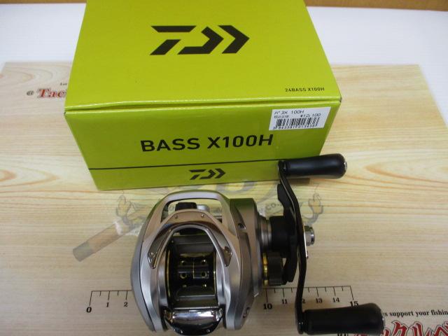 ダイワ(DAIWA) ベイトリール 24バス X 100H/100HL 各種 (2024年モデル) 24 バスX100】バス釣り入門用ベイトリール として人気のあのバスXがリニューアル！2024年4月登場 | 釣りの総合ニュースサイト「LureNewsR（ルアーニュース アール）」