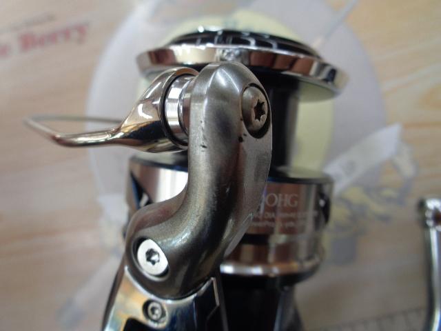 シマノ(SHIMANO) 24 ツインパワー 4000XG ☆特別割引品 ツイン