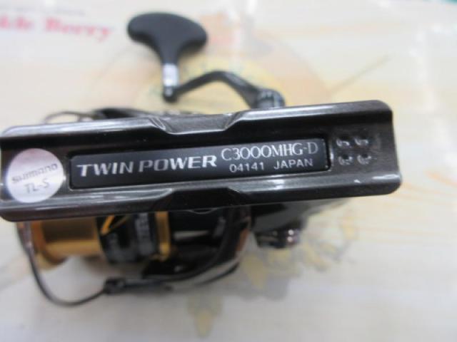 シマノ20 ツインパワーC3000MHG シマノ ツインパワー C3000MHG (リール) 価格比較 - 価格.com