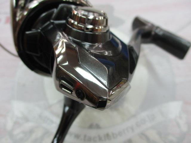20ツインパワーc3000 美品 シマノ(SHIMANO) 20 ツインパワー C3000XG 041425｜アウトドア