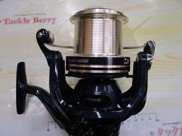 【即出荷】 17ウインドキャスト 4000QD｜＠ベリーネット 日本最大新品中古 リール