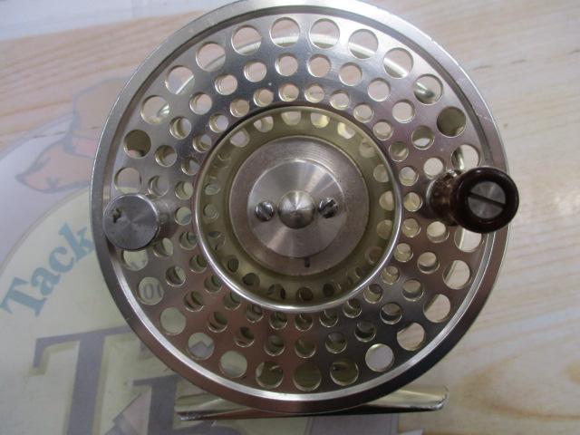 ダイワ フライリール ロッホモア LA 5／6/G042M 美品 : 釣king