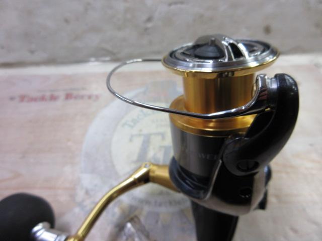 SHIMANO シマノ 15ツインパワーSW 4000XG スピニングリール