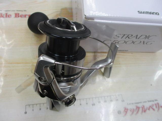 19ストラディック　C5000XG Amazon.com : Shimano Reel 19 Stradic FL C5000XG : Sports
