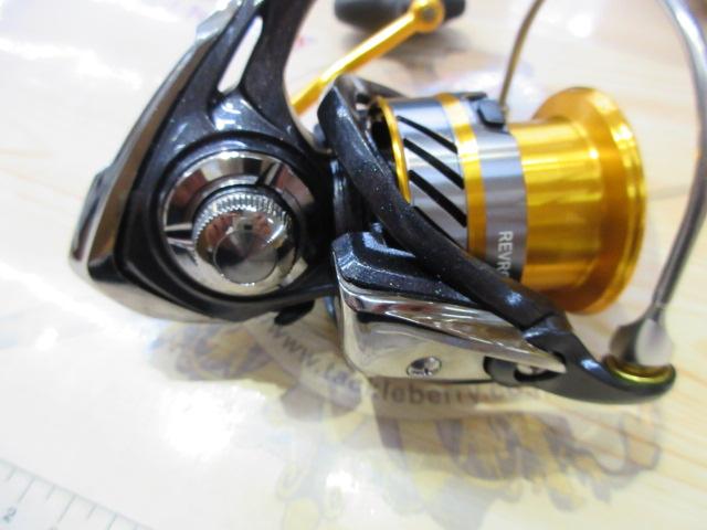 ダイワ スピニングリール レブロス LT4000-CH 2020年モデル