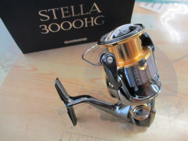 SHIMANO - シマノ　14ステラ　C3000HG  リールスタンド付き シマノ(SHIMANO) 14ステラ C3000HG 034465｜アウトドア用品