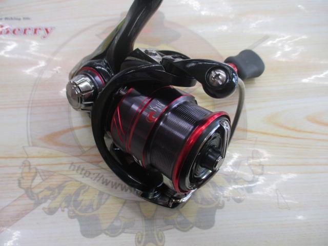 Daiwa Spinning Reel 18 Tsukishita Bijin MX LT1000S-P (2018