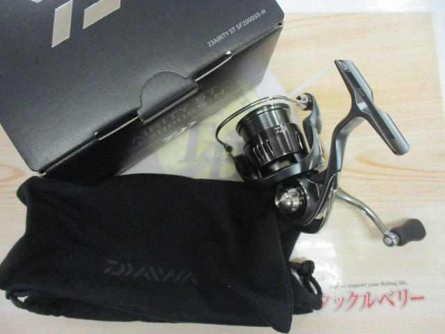 ダイワ スピニングリール 23エアリティ(AIRITY) ST SF2000SS-H