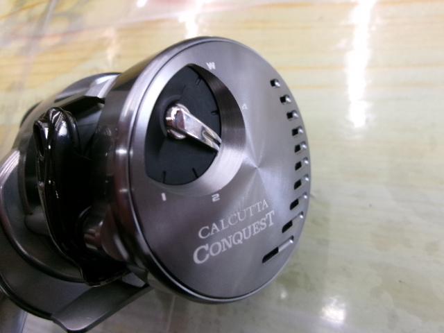 シマノ 20カルカッタコンクエストDC 100 美品 シマノ(SHIMANO) 20 カルカッタ コンクエスト DC 100(右) 040831