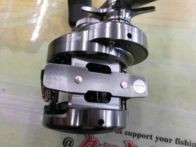 シマノ 20カルカッタコンクエストDC 100 美品 シマノ(SHIMANO) 20カルカッタ コンクエスト DC 100 RIGHT
