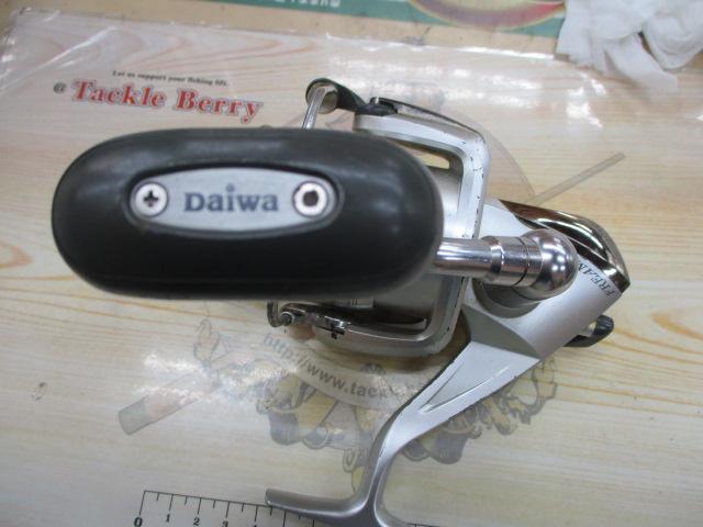 daiwa ダイワ フリームス 4000 J ダイワ(Daiwa) フリームスKIX 4000 00055435｜アウトドア用品
