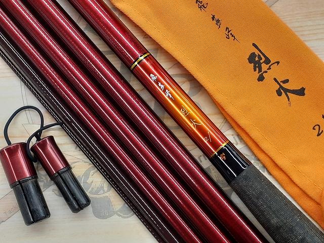 赤 Daiwa ヘラ竿 飛燕峰 烈火 21 袋付き 6本継ぎ カーボン 赤 Daiwa ヘラ竿 飛燕峰 烈火 21 袋付き 6本継ぎ カーボン