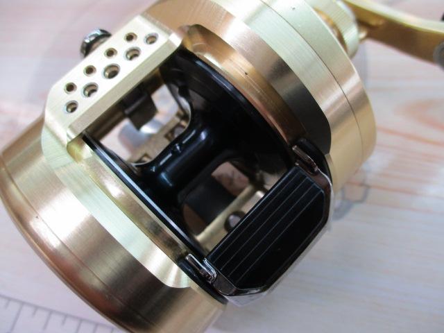 SHIMANO - 【中古/極上品】 シマノ 23 カルカッタコンクエスト MD 300XGLH   /R386M SHIMANO - 【中古/極上品】 シマノ 23 カルカッタコンクエスト