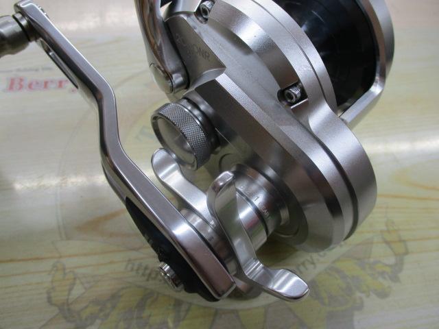 美品　オシアジガー2000nrhg シマノ オシアジガー 2000NRHG(右) | SHIMANO[シマノ],両