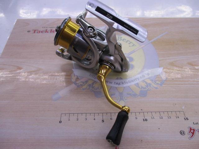 未使用 ダイワ Daiwa 21 フリームス FC LT 2000S DAIWA（釣り） ダイワ 21フリームス FC LT2000S-XH 【糸を同時購